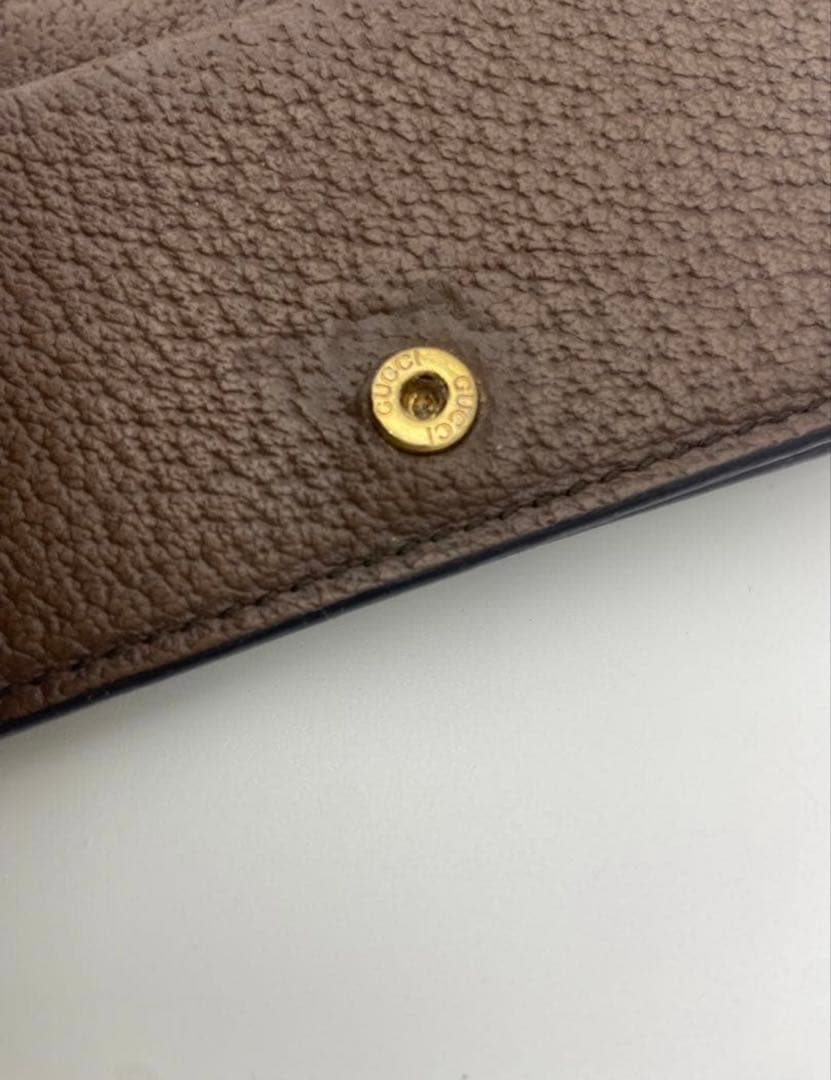 ゲ*！様 GUCCI 二つ折り財布 オフディア　シェリーライン
