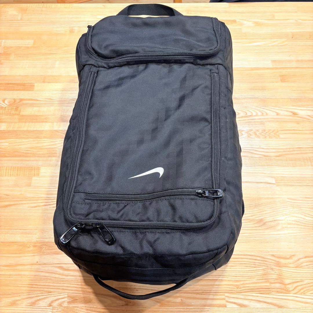 Nike ブラック ボストンバッグ