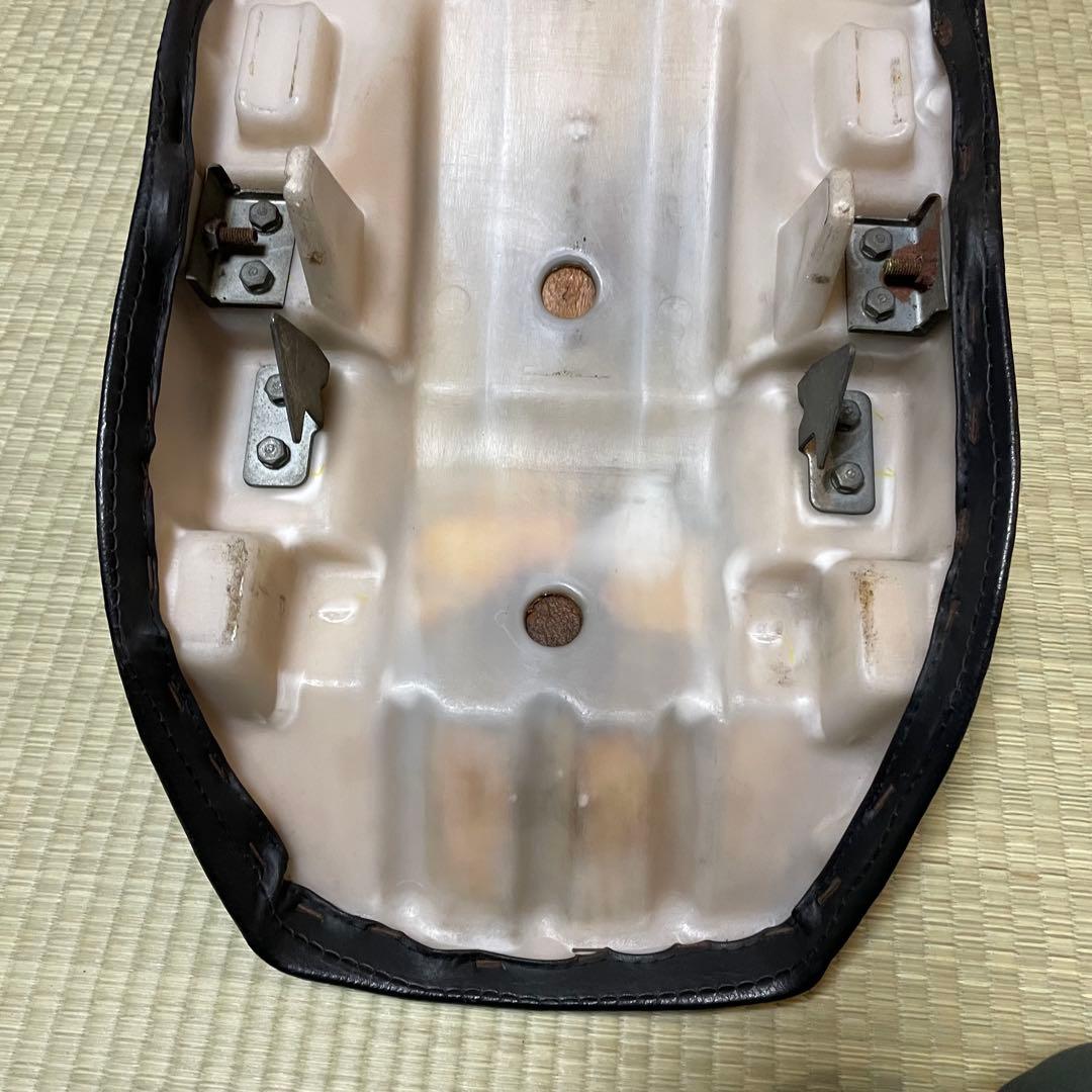 カワサキ純正GPZ400F 純正シート　KAWASAKI