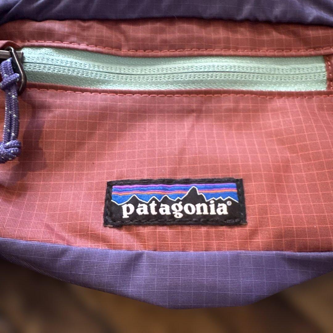 未使用　patagonia MINI HIP PACK 1L ウエストポーチ
