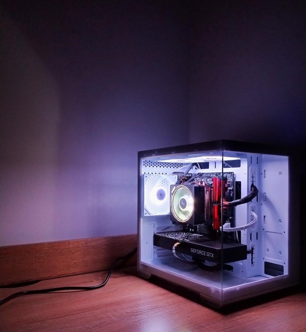 ゲーミングPC/Ryzen7 2700/GTX1660Super/メモリ16GB