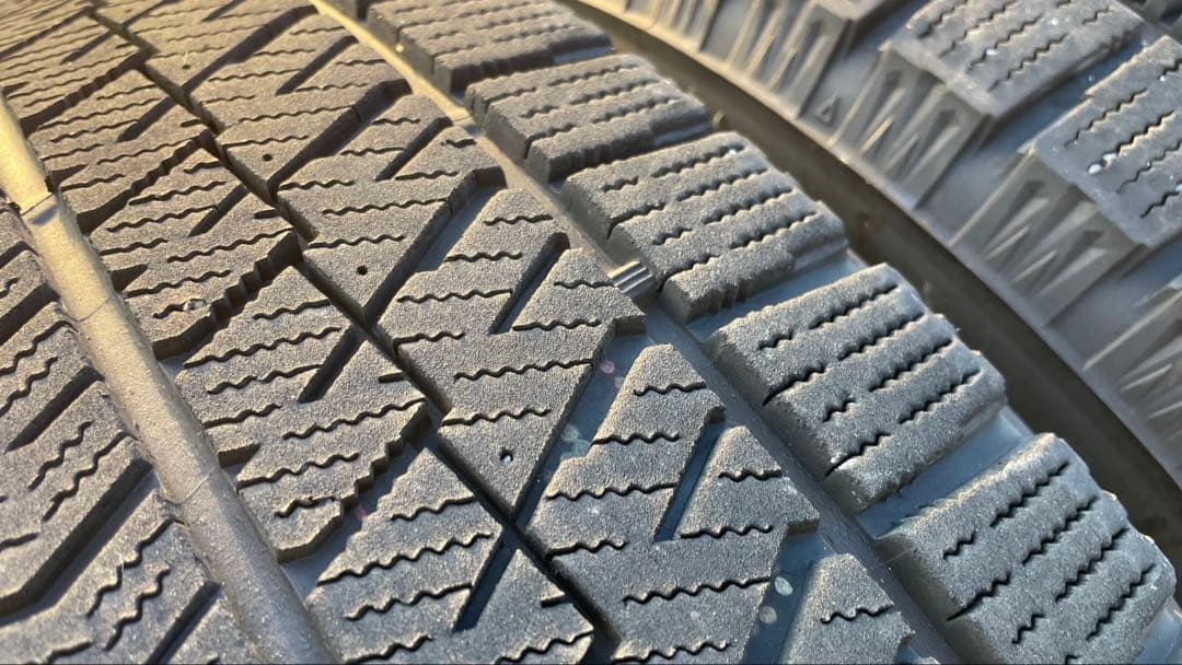 【2022年製】BRIDGESTONEスタッドレスタイヤ 16インチ 4本セット