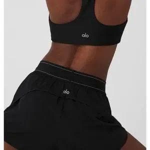 Alo yoga match poInt short 黒 Sサイズ