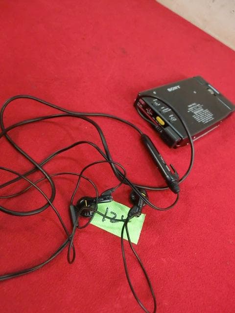 124：SONY WM-701C ソニー　カセットウォークマン　ジャンク