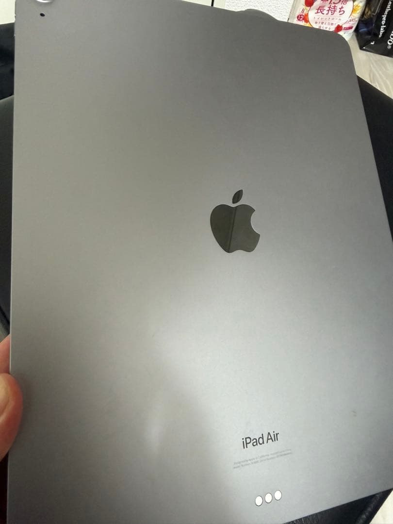 iPad Air (M2) 13インチ256GB スペースグレイ ケース付き
