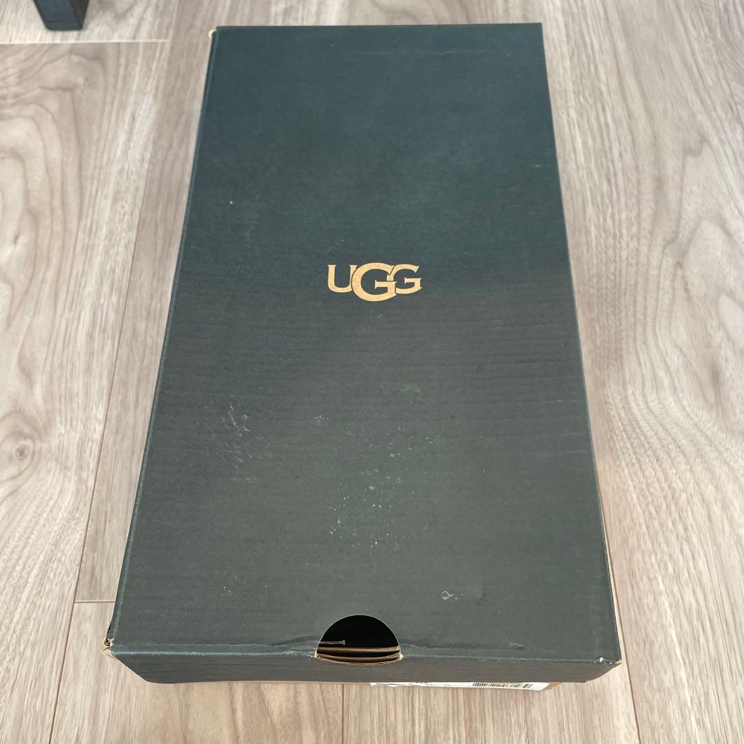 UGG モカシン　28cm　スエード　ムートンシューズ　スリッポン　ブラック　黒