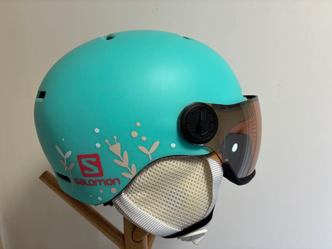 Salomon 子供用ヘルメット 水色 バイザー付き