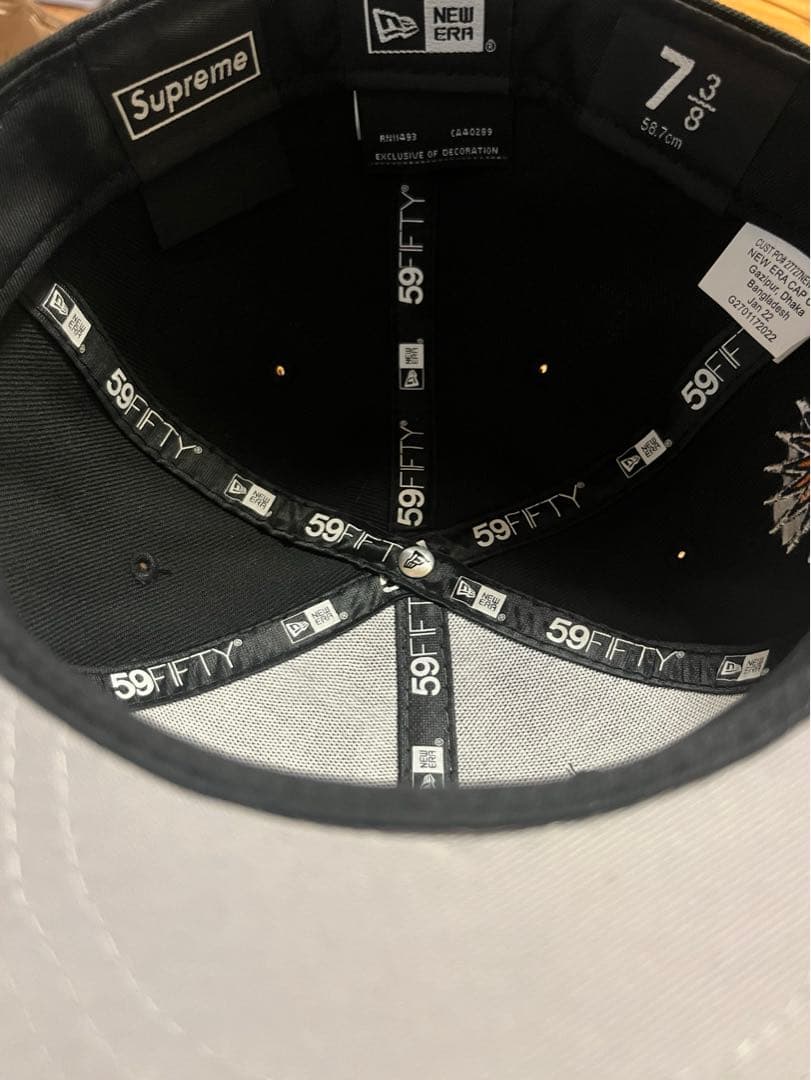 Supreme newera 7 3/8 黒/白　キャップ