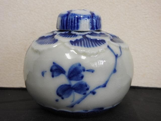 瀬戸蓋物牡丹茶入　MA699