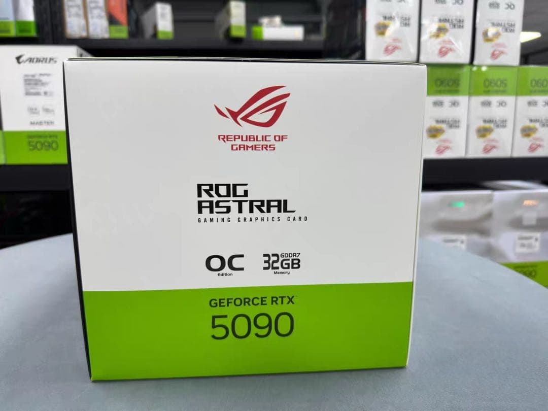 グラフィックボード・グラボ・ビデオカード RTX5090 ASUS ROG ASTRAL LC