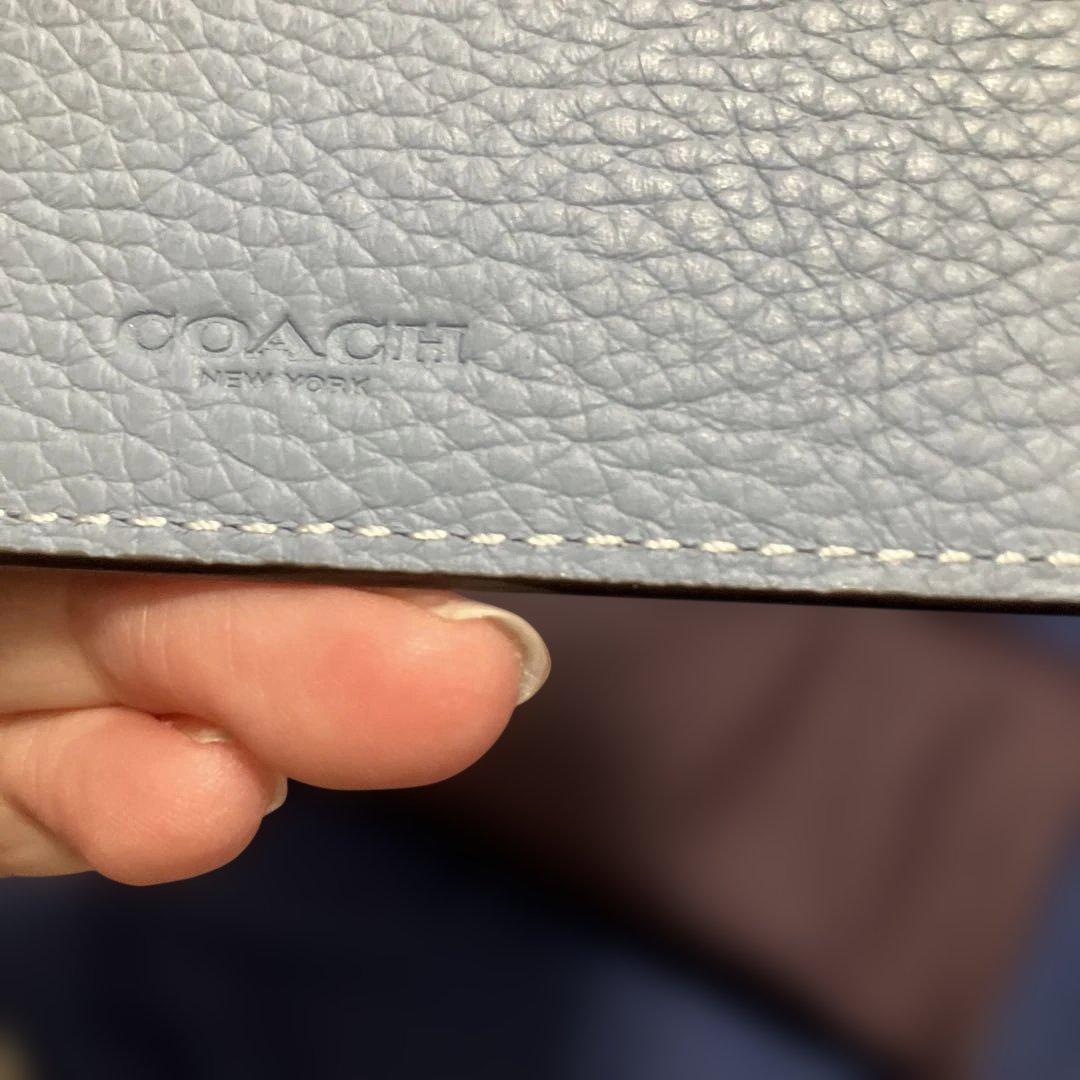 COACH ブルーグレー 二つ折り　マネークリップレディース、メンズ