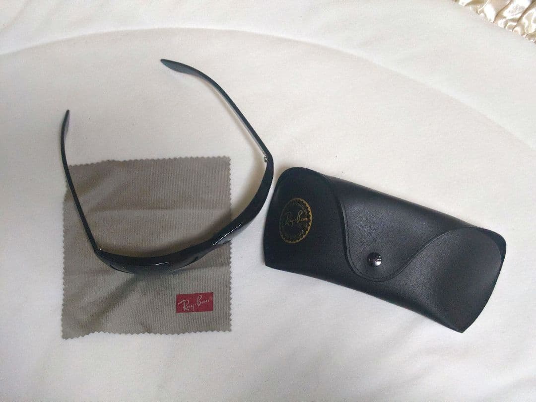 【美品】Ray-Ban レイバン サングラス ケース・クロス付き RB4089