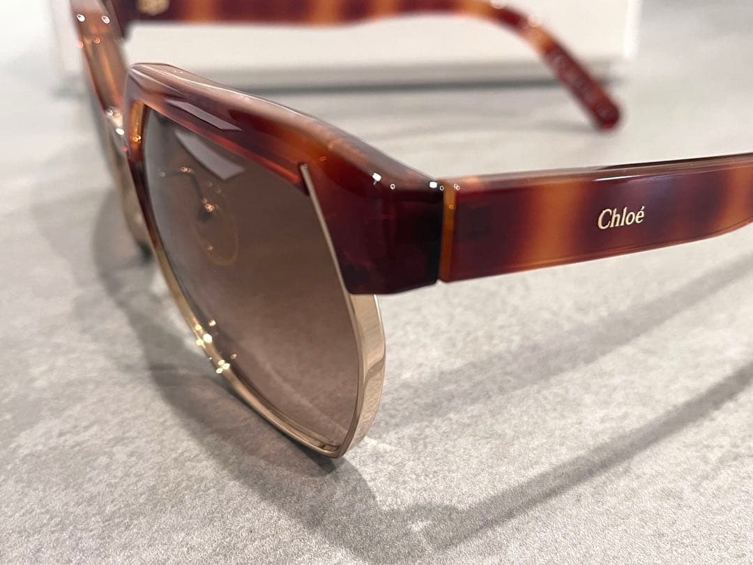 未使用 Chloéクロエ ブラウンベッコウフレーム ゴールド枠 六角形サングラス