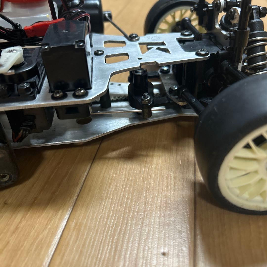 京商エンジンラジコンカー　シルエイティボディ　ジャンク動作未確認