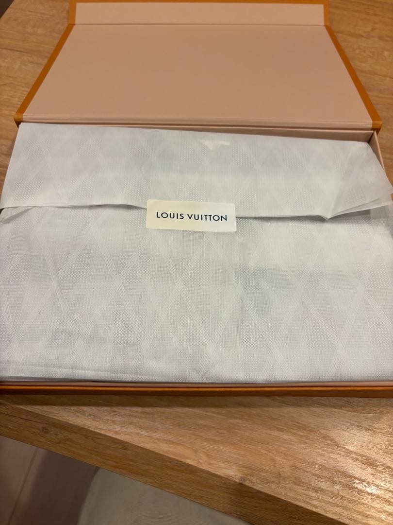 Louis Vuitton グレー モノグラム マフラー