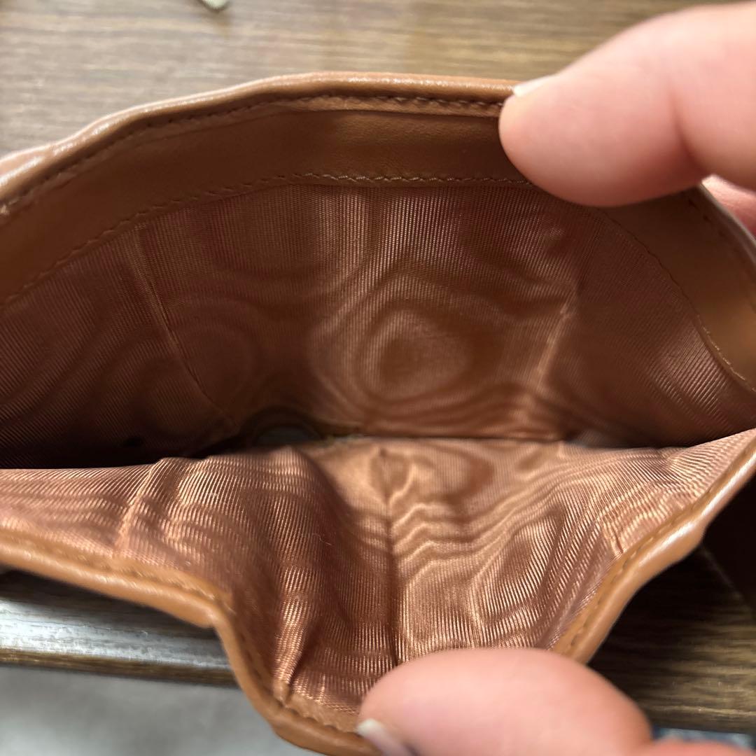 miu miu ブラウンレザー三つ折り財布