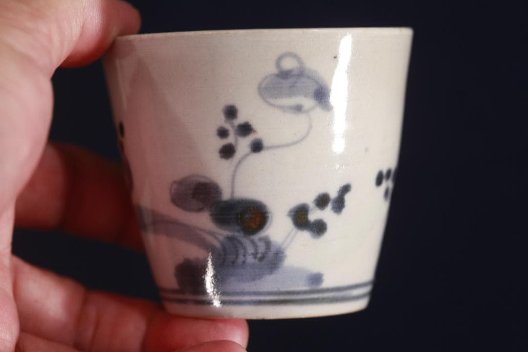 327　前期古伊万里染付流水草花文蕎麦猪口　江戸前期