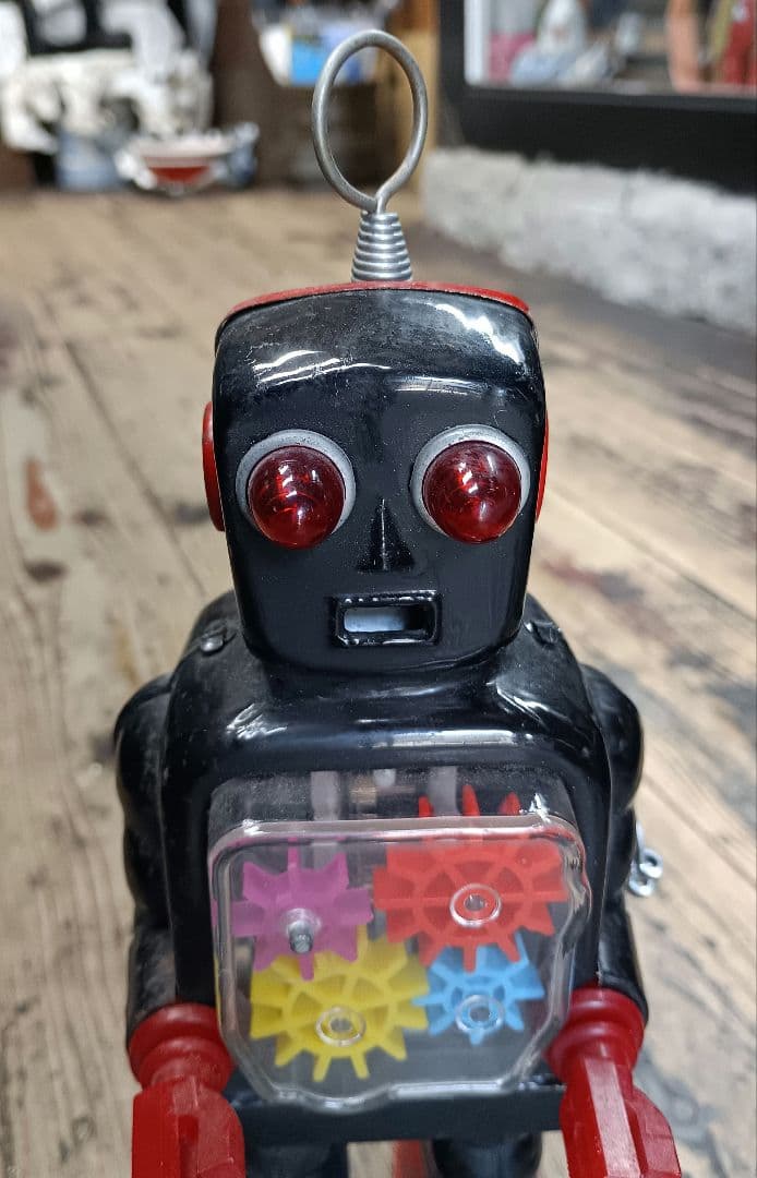 ロボット　玩具　おもちゃ　ブリキ　歯車　黒　赤　ギア