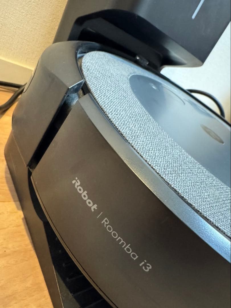 iRobot Roomba i3 本体