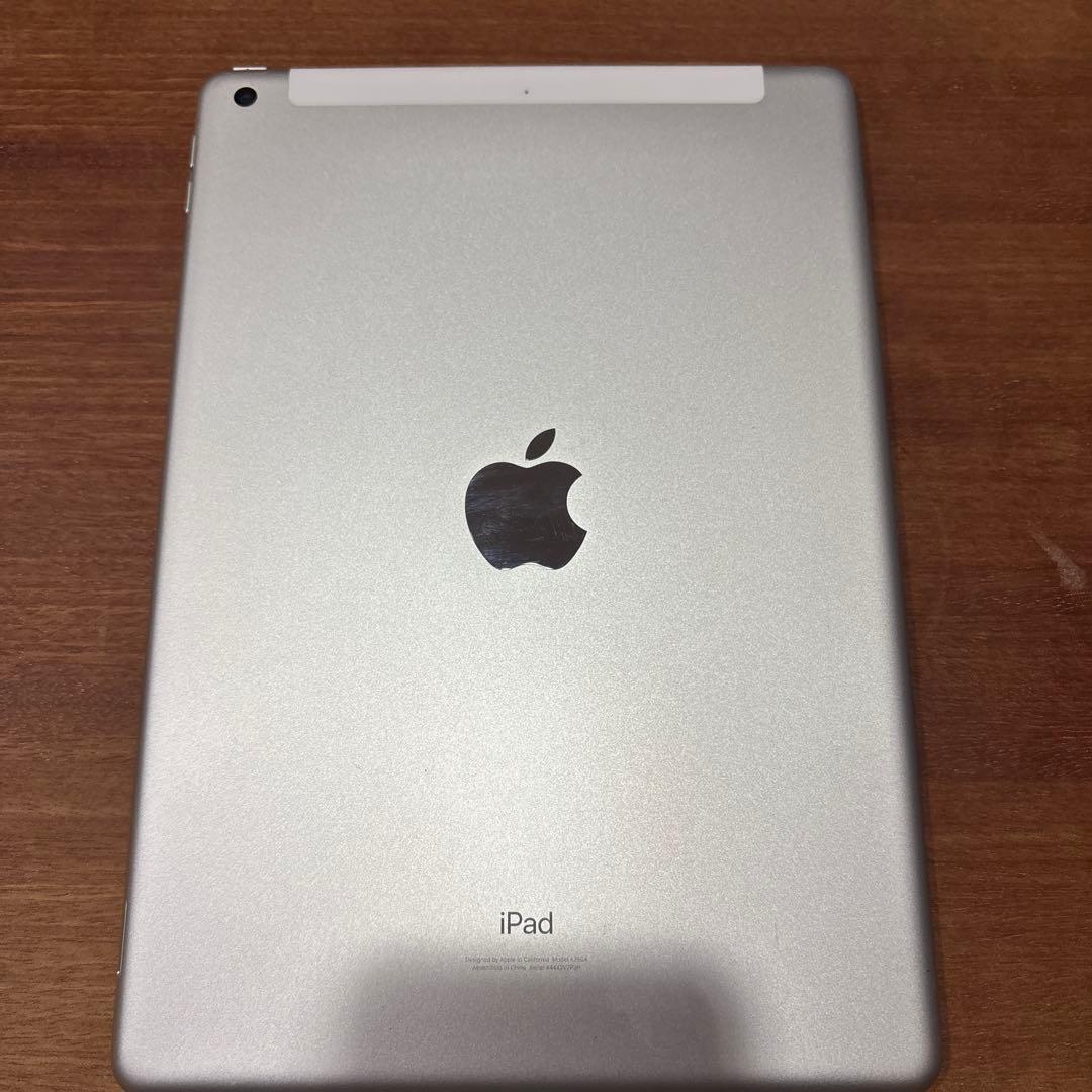 Apple iPad第9世代 箱・アダプター・充電器ケーブル付き