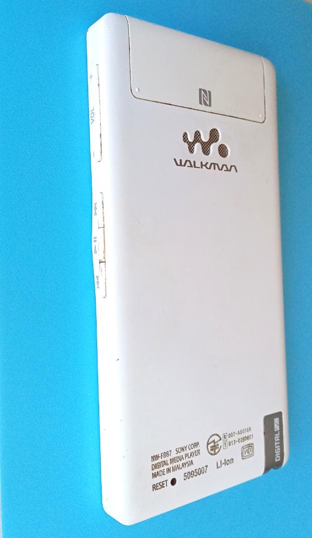 ウォークマン(Walkman) F887 64GB 大容量 ・大画面