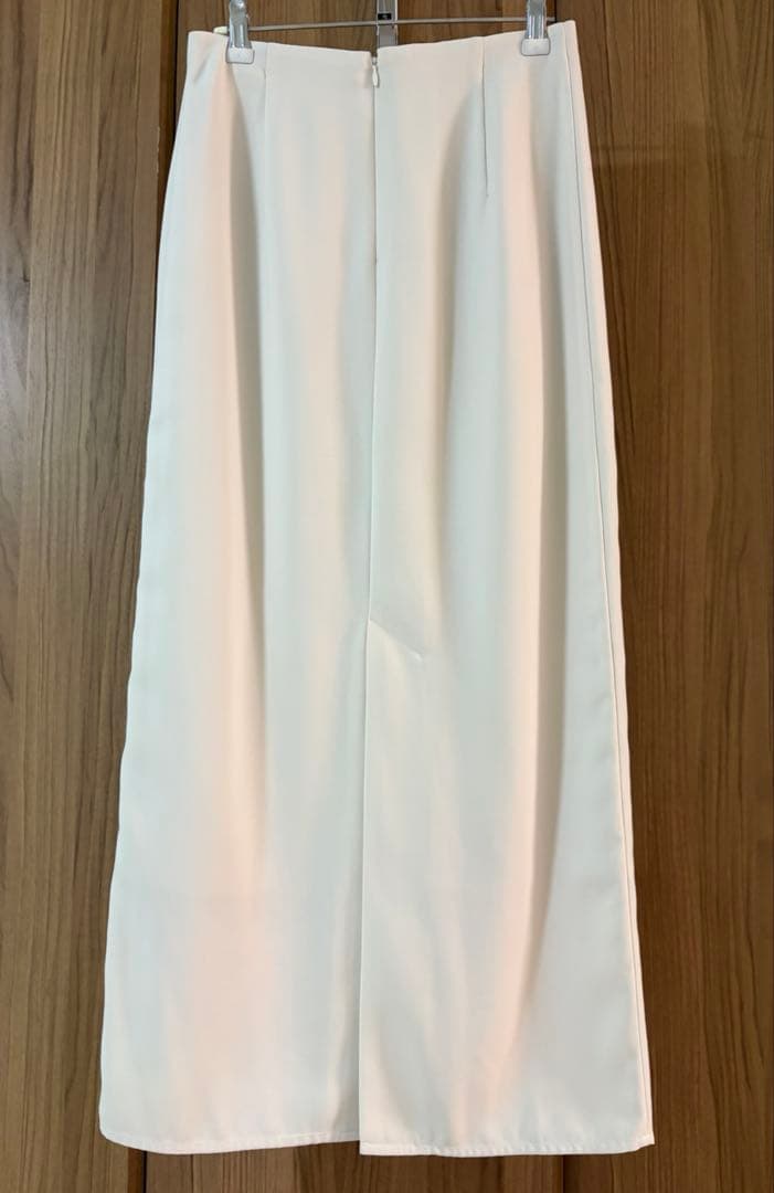 【anuans】バックサテンタイトスカート エクリュM 美品