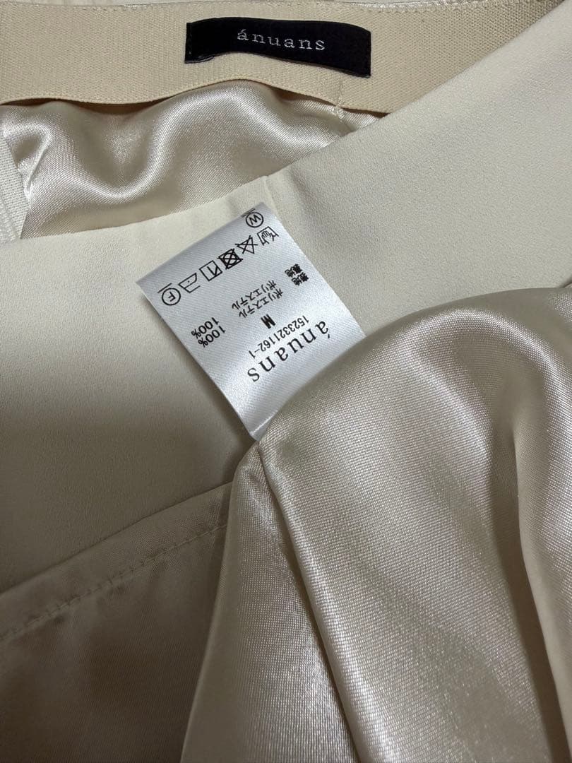 【anuans】バックサテンタイトスカート エクリュM 美品