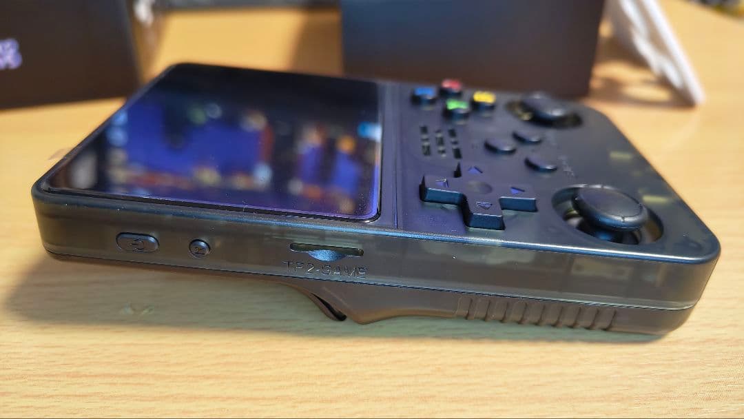 ゲームコンソール R36S 128G スケルトンブラック