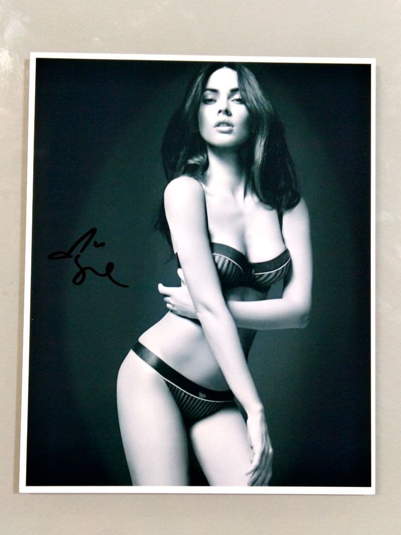 ミーガン・フォックス直筆サイン入り超大型写真‥Megan Fox…
