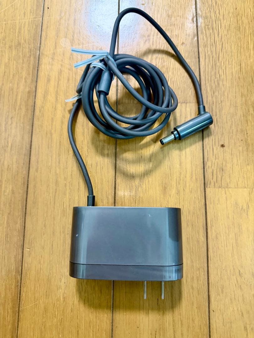 良品　Dyson ダイソン V6 trigger+ SV9 分解洗浄済　付属品有