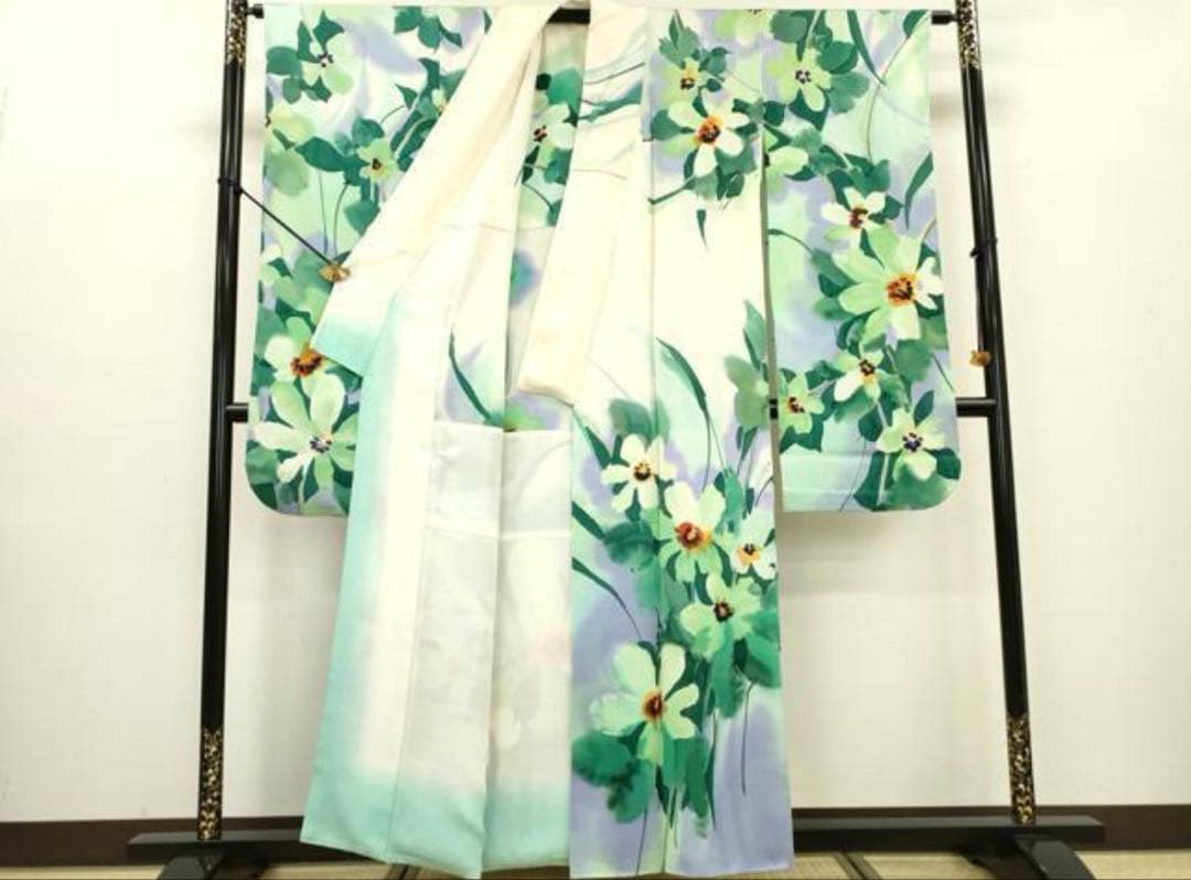 振袖　胴抜き仕立て　手描き　草花　暈し染　正絹　逸品