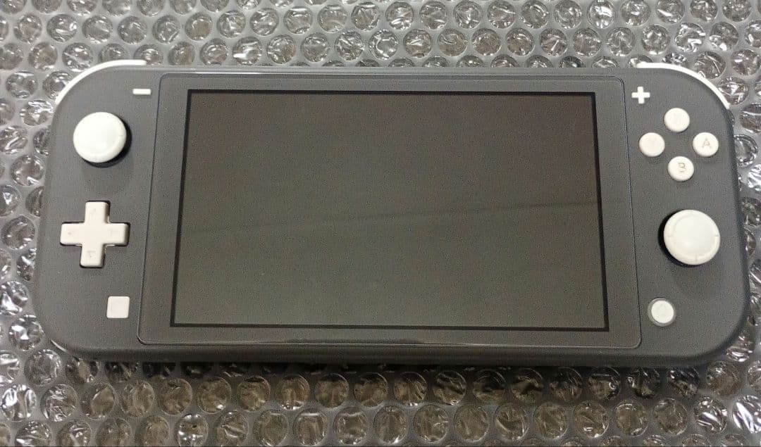 ニンテンドースイッチライト　本体　SDカード付き