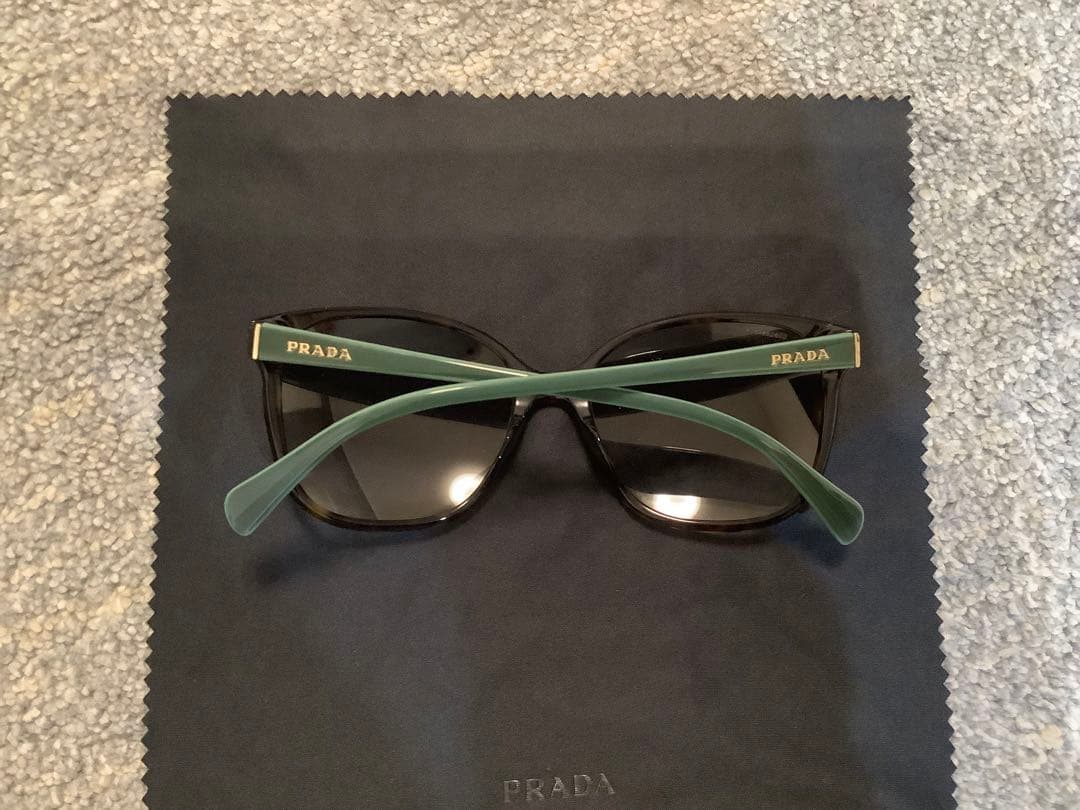 プラダ　PRADA サングラス