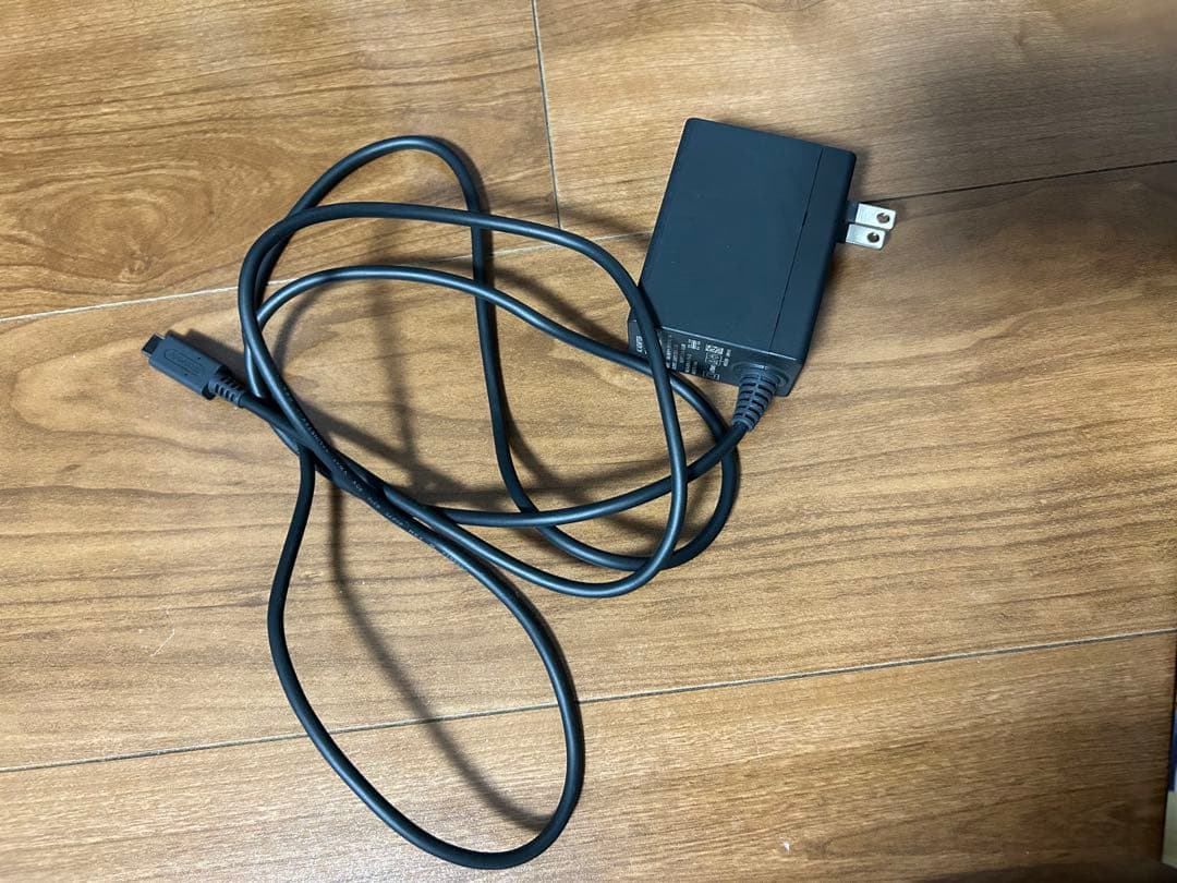 美品 Nintendo Switch スイッチ 本体 通常版 付属品完備