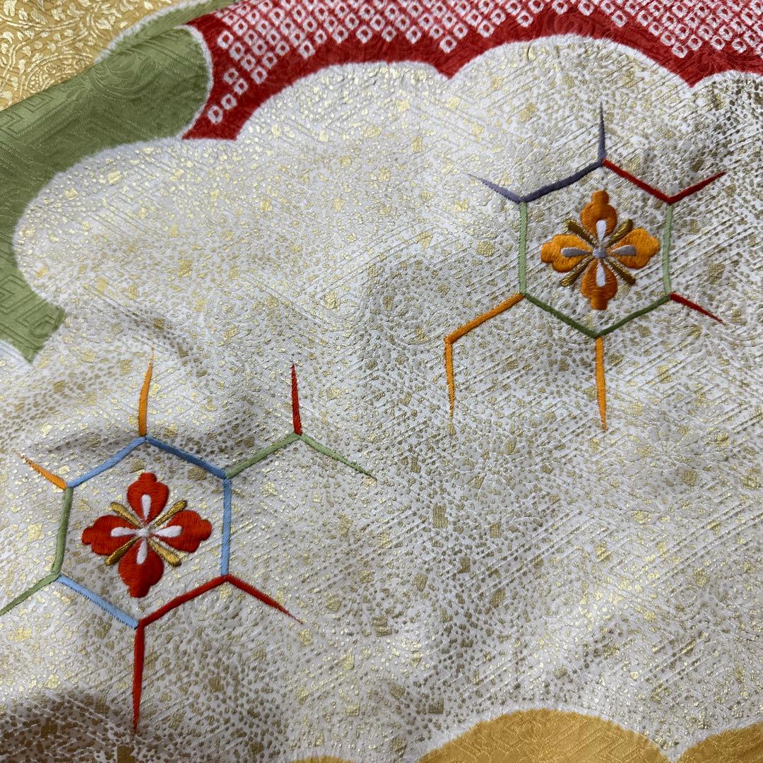 桜のマーチ　桶絞り 染め分け 総刺繍 金彩 振袖