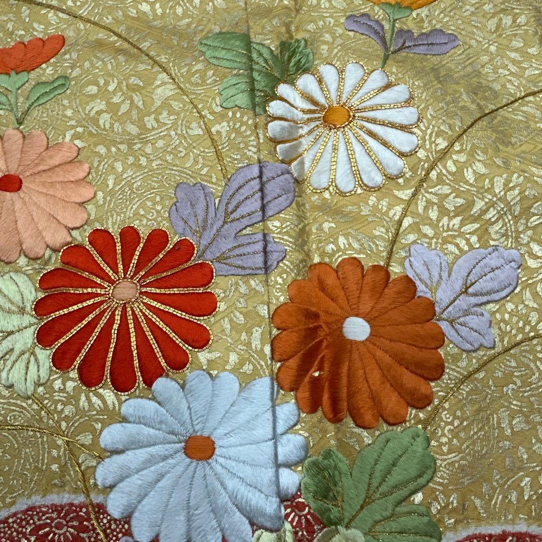 桜のマーチ　桶絞り 染め分け 総刺繍 金彩 振袖