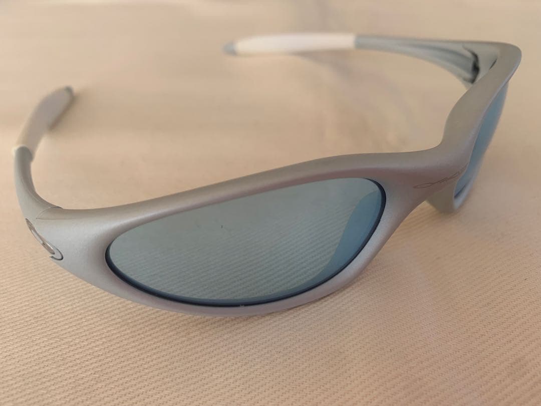 OAKLEY オークリー　MINUTE ミニット　サングラス