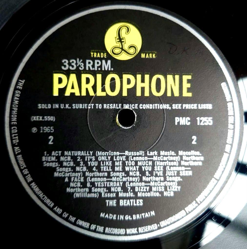 UK初回盤THE BEATLES HELP!