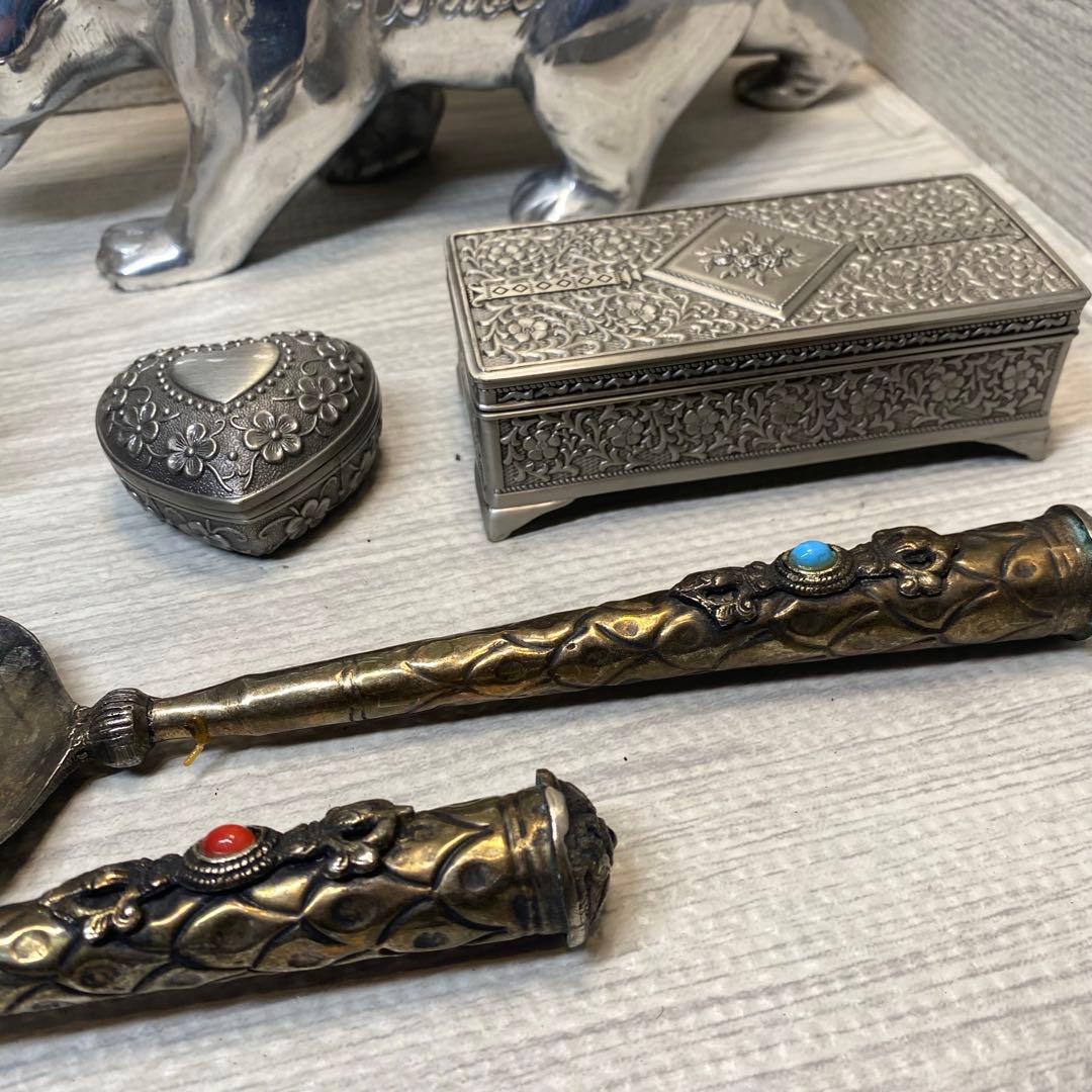アンティーク雑貨 ボックス　小物入れ　アクセサリーケース　金属製