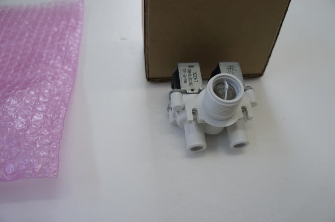 HITACHI 洗濯機 給水弁　BW-8GV-030　新品未使用