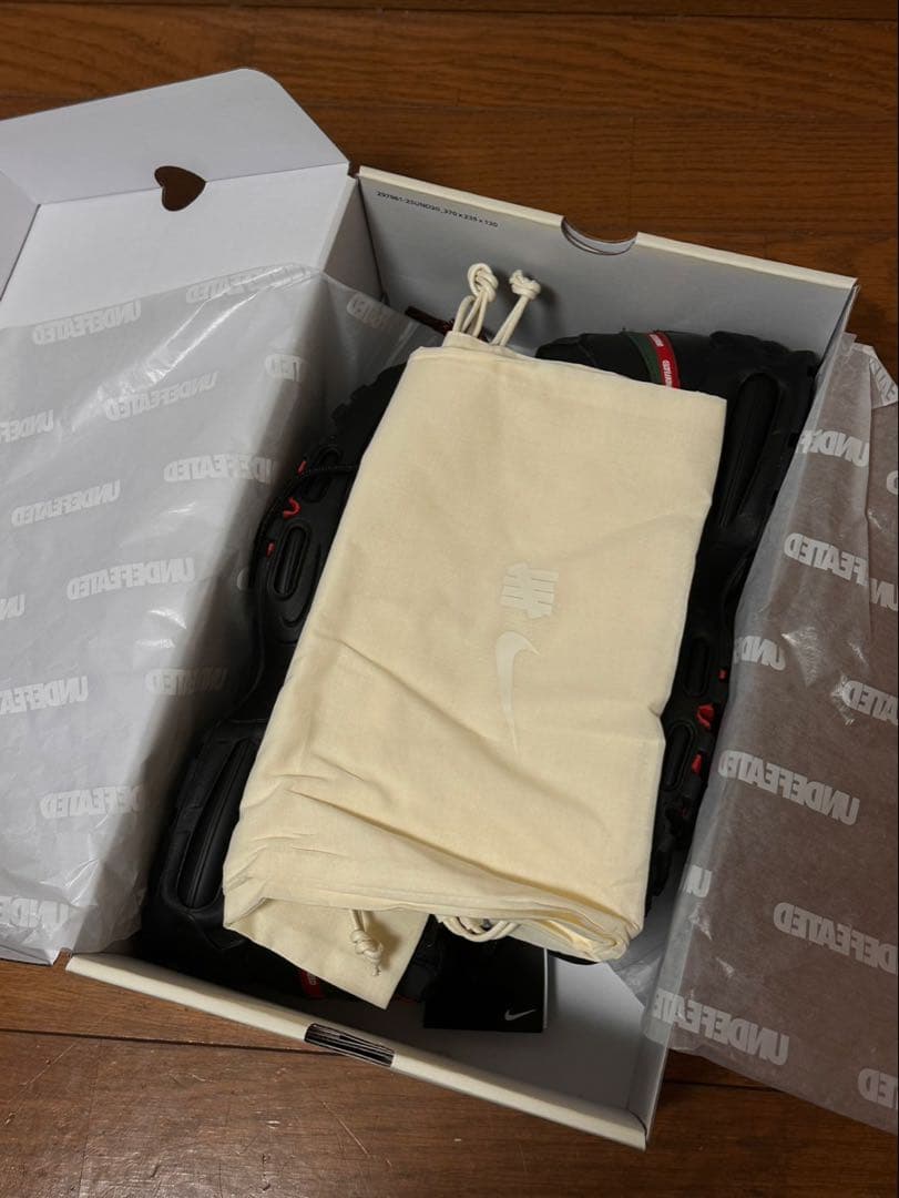 NIKE + UNDEFEATED 新品未使用