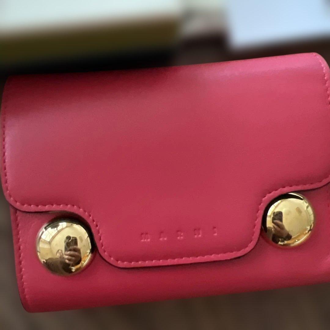 マルニ　MARNI 三つ折り財布　正規品　赤