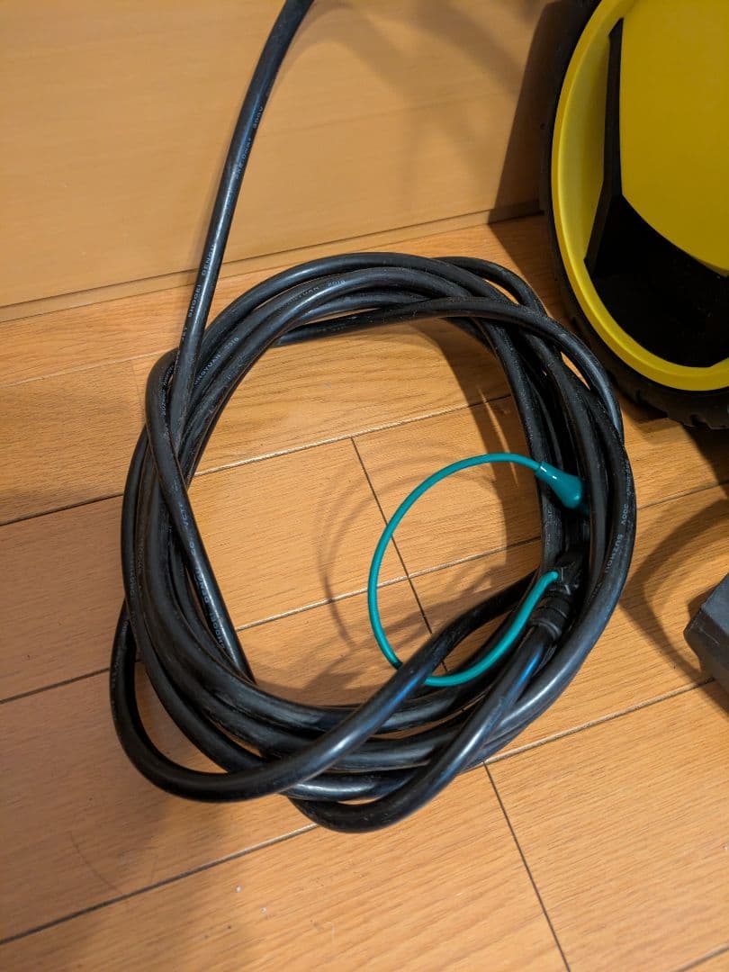 KARCHER サイレントK4 高圧洗浄機 本体と付属品