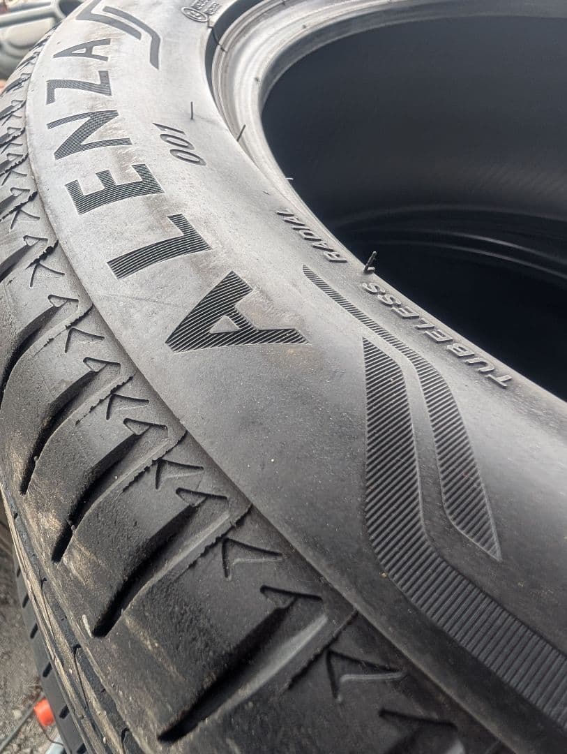 ALENZA 20インチタイヤ　ブリヂストン　RX トヨタ　4本セット