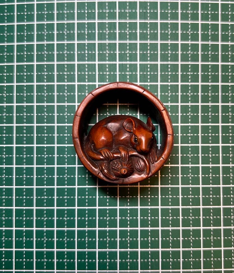 【根付】木彫　東洋彫刻　鼠　美術品　骨董品