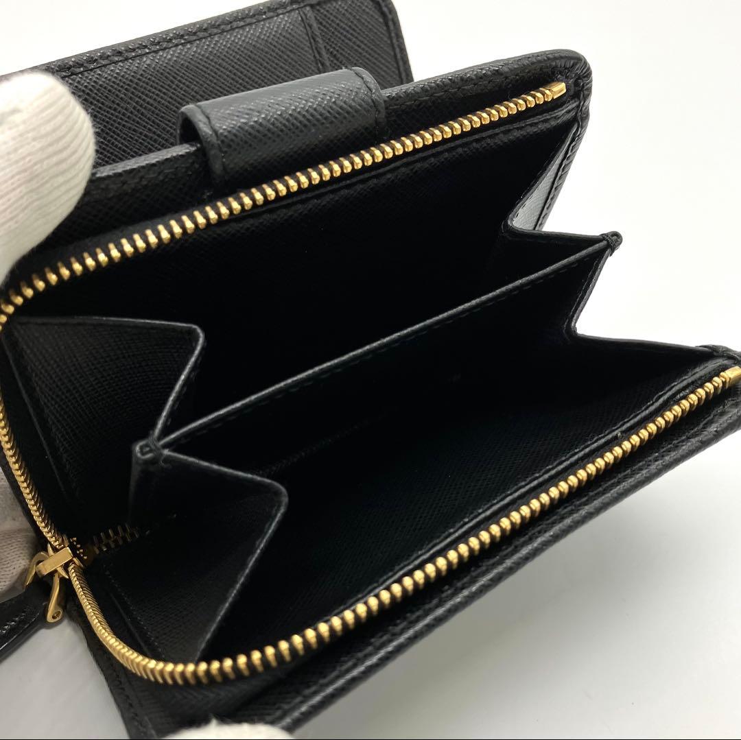 ⭐️ 極美品 プラダ サフィアーノ トライアングル 二つ折り財布 ブラック 鑑定済