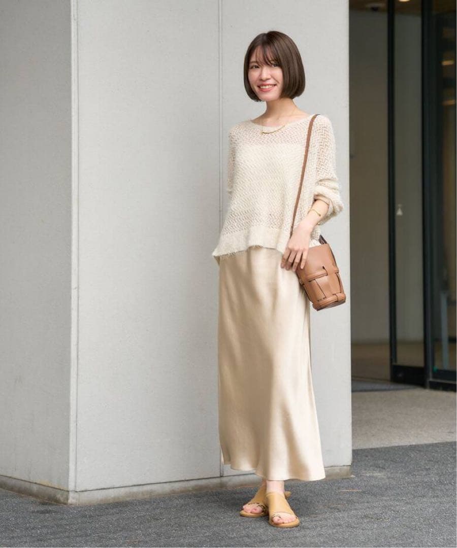NOBLE / ナローAラインサテンスカート