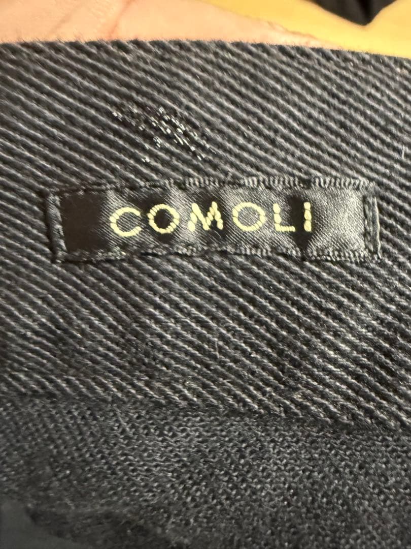 comoli 26ss ブラック　ベルテッドパンツ　サイズ３　美品