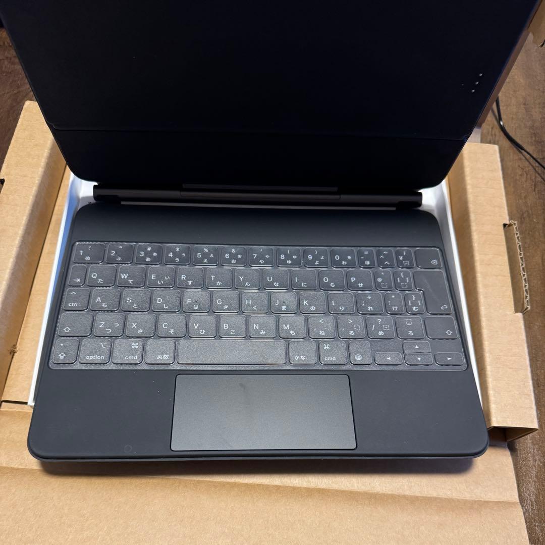 11インチ iPad Air（M2）用Magic Keyboard A2261
