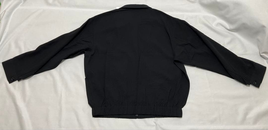 新品 ユニクロU ショートブルゾン　Mサイズ ブラック　UNIQLOU　2026